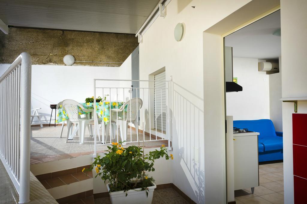 Appartamento Vista Mare Кастеламаре дел Голфо Стая снимка